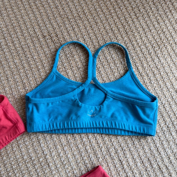 BEYOND YOGA Leggings + 2 Sports Bras | 2-for-1! - Picture 8 of 13